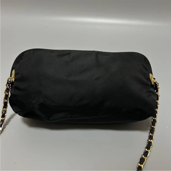 Prada Black Crossbody Bag with Gold Chain - Picture 2 of 13
